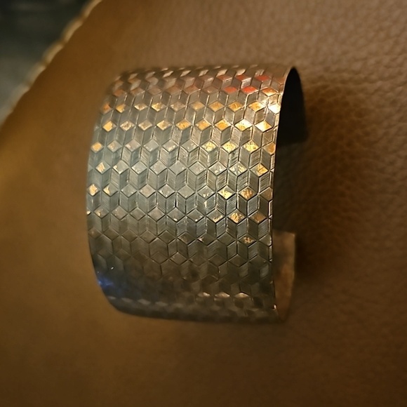 VTG Rustic Bronze Copper Tone Chunky Textured Castlecore Cuff Bracelet - Picture 6 of 6